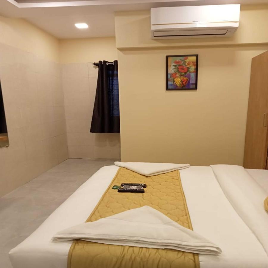 Hotel New Sarah Inn, Andheri West Mumbai Exteriör bild