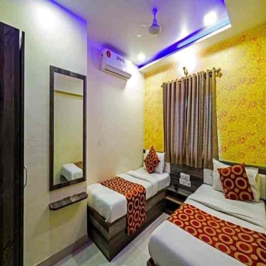 Hotel New Sarah Inn, Andheri West Mumbai Exteriör bild